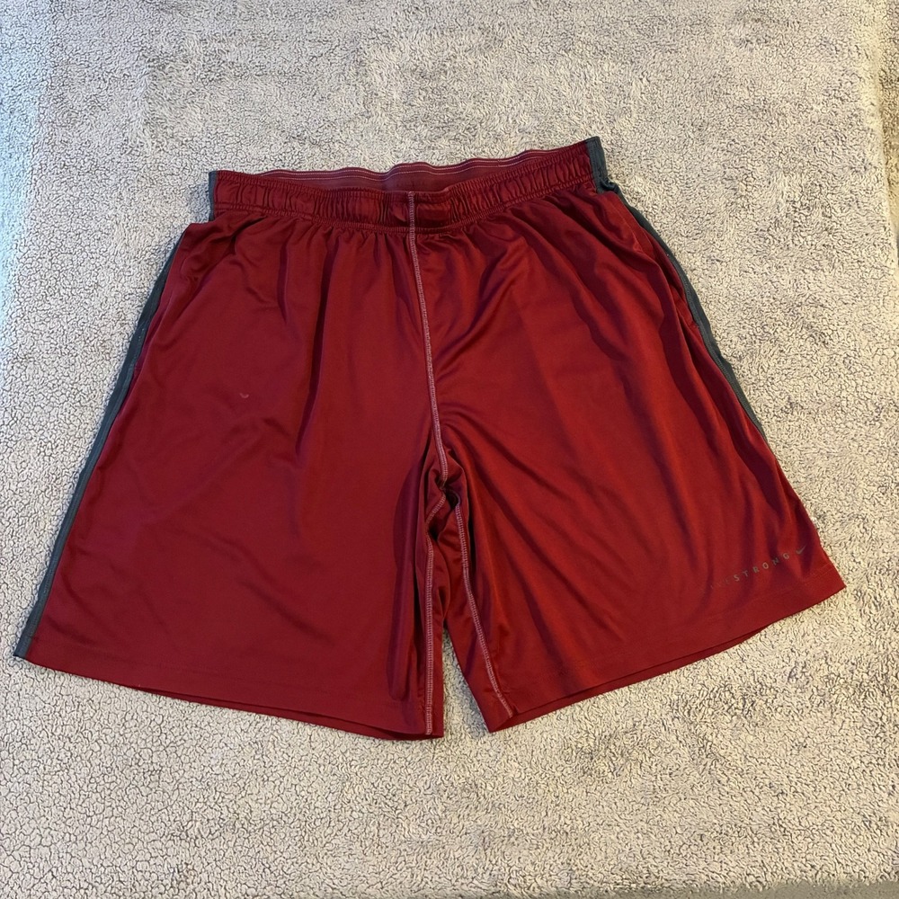 Nike LIVESTRONG Maroon Training Shorts Gray Stripe Athletic Performance Men's XL